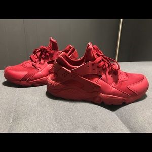 Red Nike Huaraches shoes